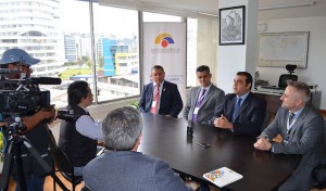 27080589053_90162b6e02_z