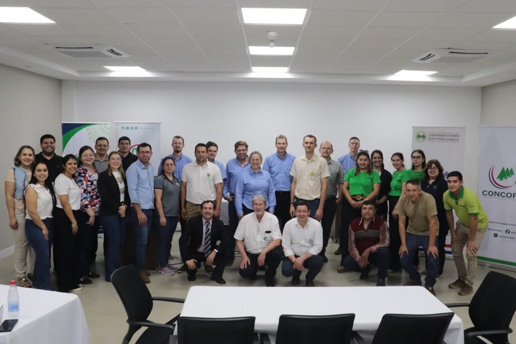 INCOOP y CONCOPAR impulsan el fortalecimiento normativo y la actualización en la gestión cooperativa.